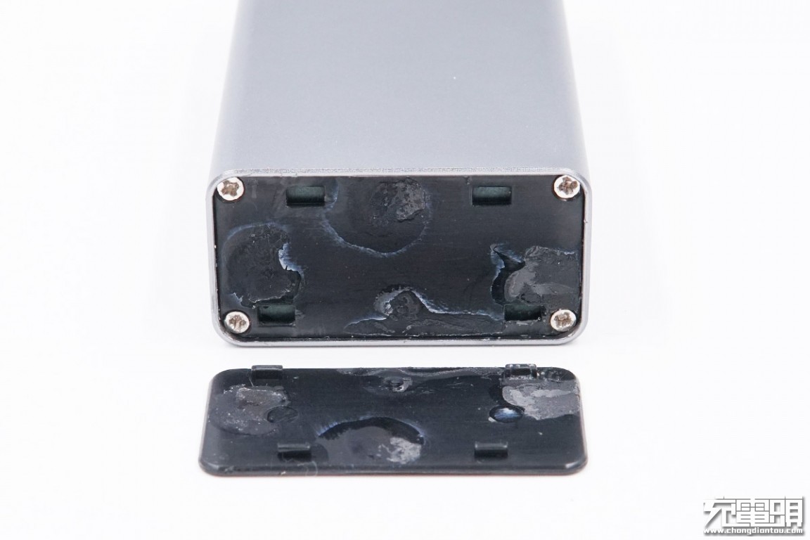 cheero 10000mAh 18W快充移动电源拆解 充电头网