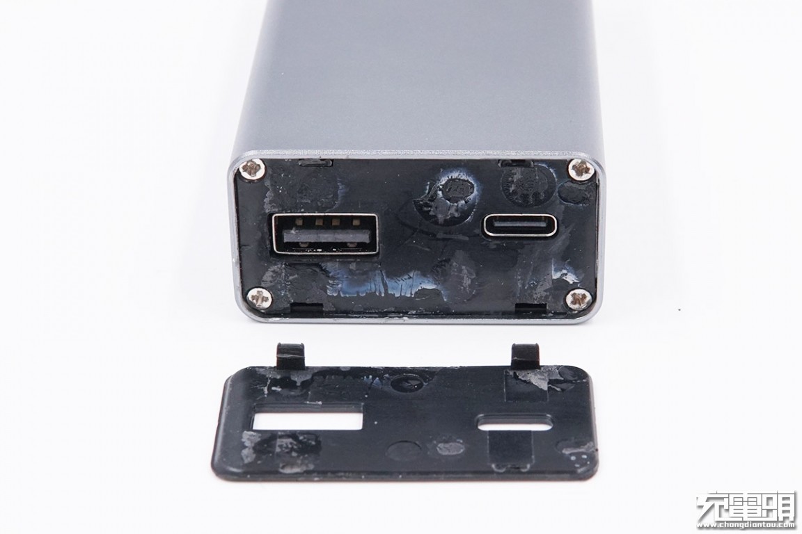 cheero 10000mAh 18W快充移动电源拆解 充电头网
