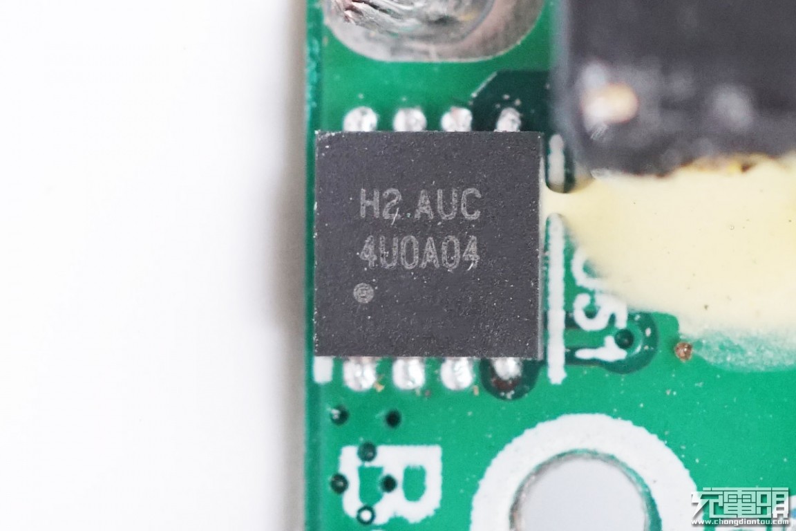 cheero 10000mAh 18W快充移动电源拆解 充电头网