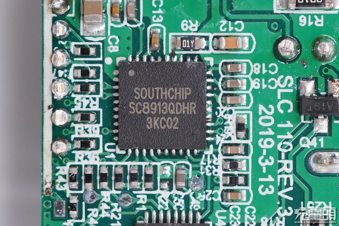 cheero 10000mAh 18W快充移动电源拆解 充电头网